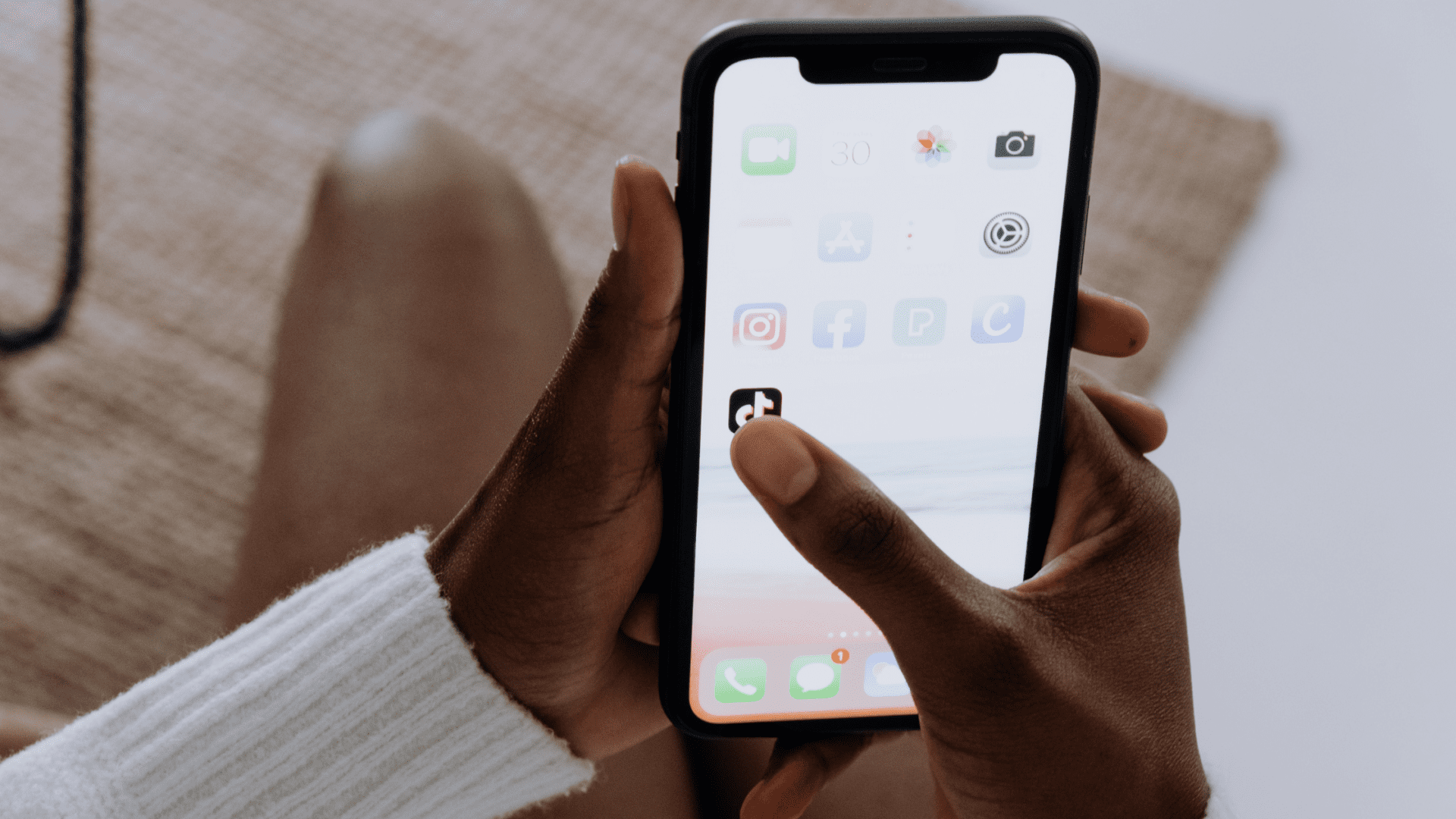 Incorporating-TikTok-and-Reddit-into-Your-Digital-Marketing-Strategy